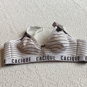 Cacique bra size 42c